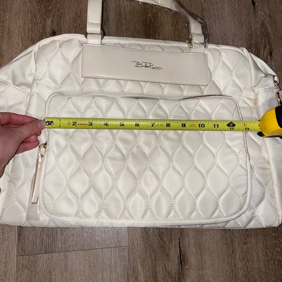 Bella Russo Cream White Quilted Weekender Duffle Bag Handbag - Picture 10 of 10